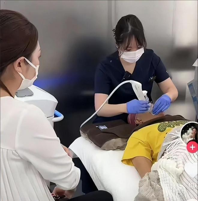 术曝光脸色发黑引发担忧金龟子美容很享受九游会网址是多少61岁王宁日本换血手(图15)
