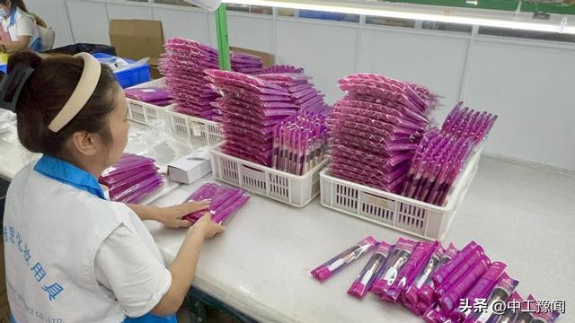 手工理毛到出海智能美妆的逆袭路j9九游会入口鹿邑迪雅思：从(图4)
